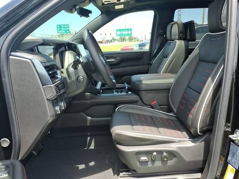 New 2026 GMC Yukon AT4 Ultimate AWD/4WD image 11