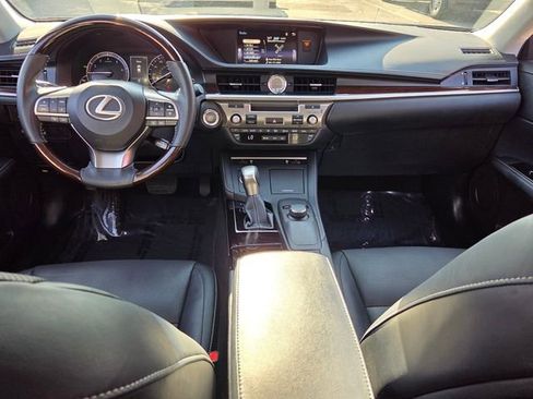 Used 2017 Lexus ES 350 image 12