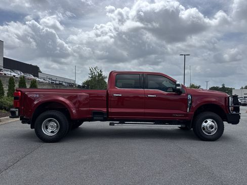 Used 2025 Ford F350 Lariat w/ Chrome Package AWD/4WD image 11