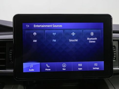 Used 2023 Ford Explorer XLT w/ Equipment Group 202A AWD/4WD image 24