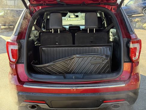 Used 2019 Ford Explorer Limited w/ Class III Trailer Tow Package image 6