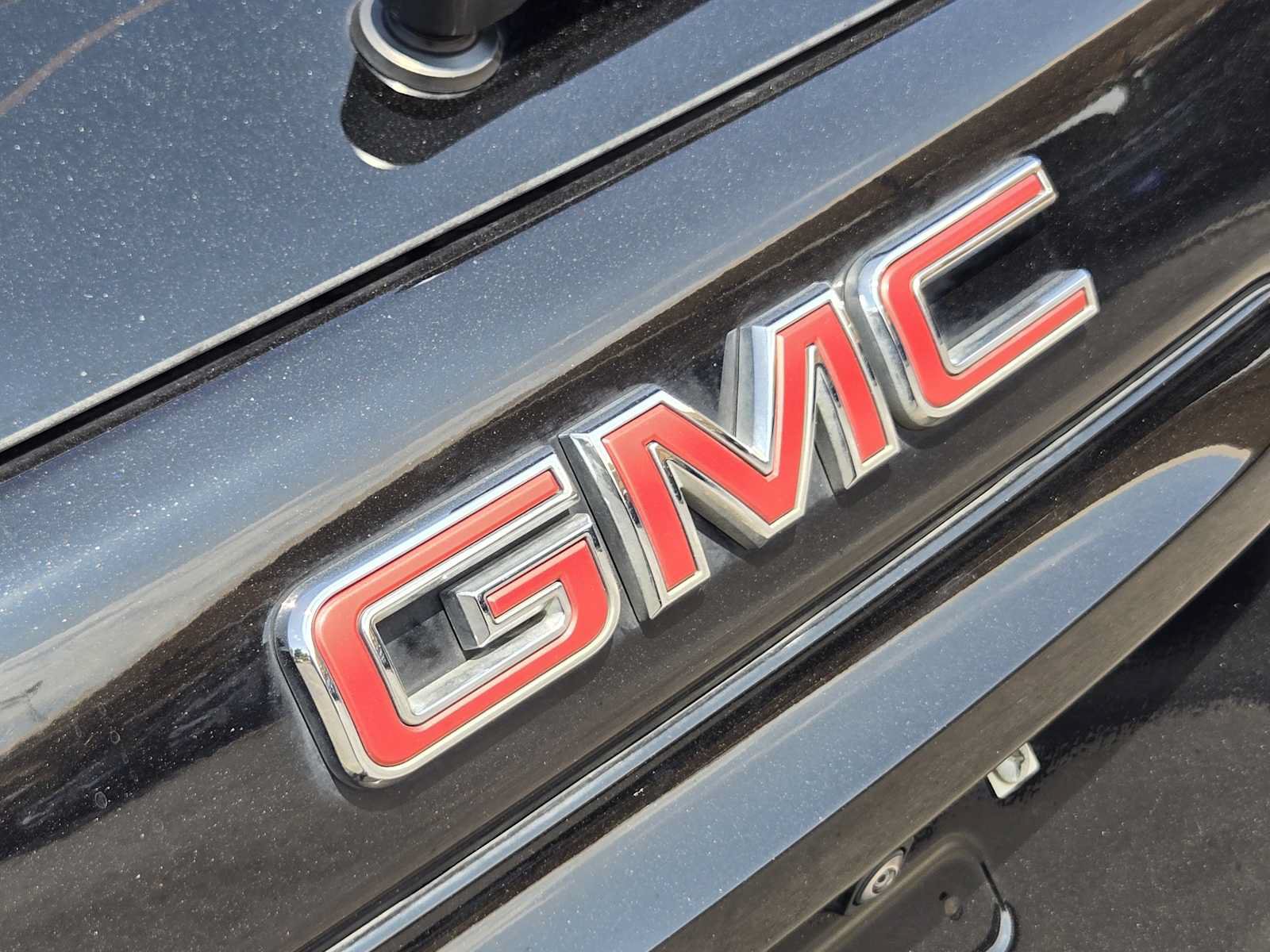 Certified 2023 GMC Terrain SLE w/ Driver Convenience Package FWD image 11