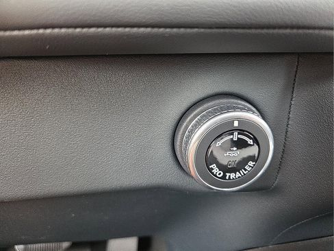 New 2025 Lincoln Navigator Reserve w/ Jet Appearance Package image 21