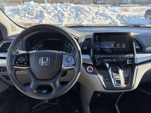 Used 2018 Honda Odyssey EX-L image 16