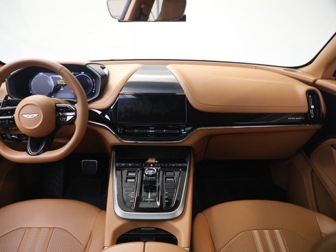 Used 2026 Aston Martin DBX 707 AWD/4WD image 26