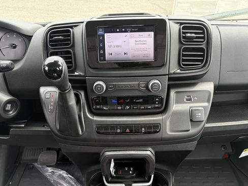 New 2025 RAM ProMaster 2500 FWD image 30