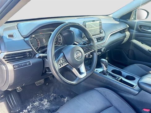 Used 2020 Nissan Altima 2.5 S image 10