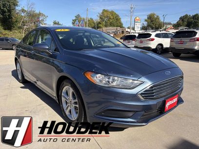 Used 2018 Ford Fusion SE w/ Fusion SE Technology Package