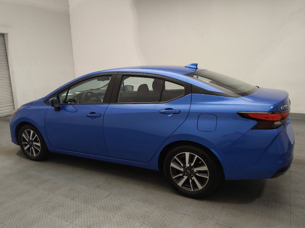 Used 2024 Nissan Versa SV FWD image 3