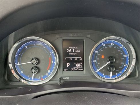 Used 2018 Toyota Corolla LE image 20