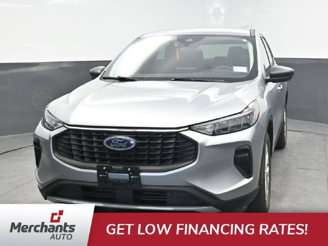 Used 2023 Ford Escape Active FWD image 2