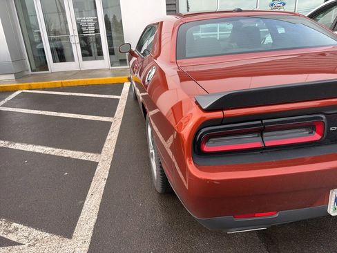 Used 2023 Dodge Challenger SXT w/ Cold Weather Group image 5