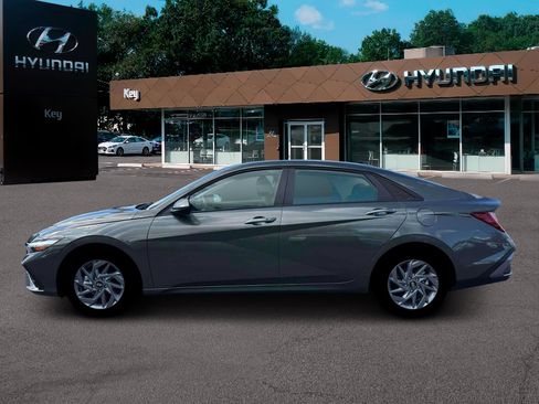 New 2026 Hyundai Elantra Blue image 3