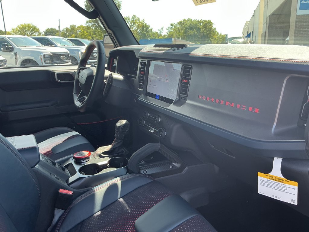 New 2026 Ford Bronco Raptor w/ Interior Carbon Fiber Pack AWD/4WD image 15