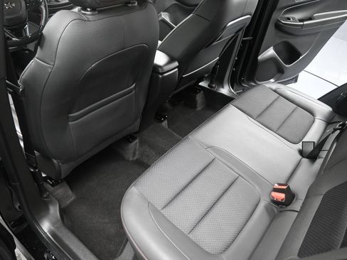 Used 2023 Chevrolet TrailBlazer RS AWD/4WD image 33