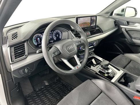 Used 2024 Audi Q5 e Premium Plus w/ Premium Plus Package AWD/4WD image 19