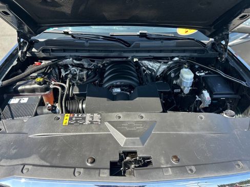 Used 2017 Chevrolet Silverado 1500 LT w/ All Star Edition AWD/4WD image 21