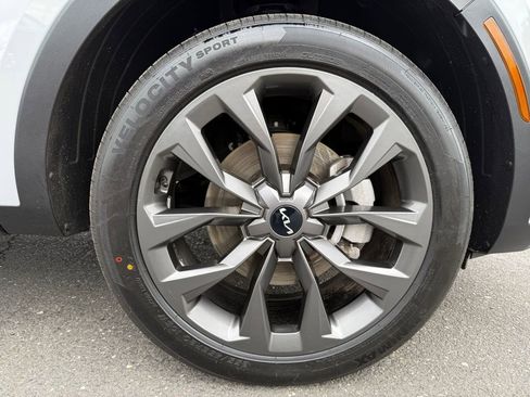 Certified 2023 Kia Sorento SX Prestige AWD/4WD image 9
