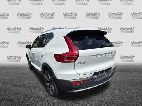 Used 2023 Volvo XC40 B5 Plus w/ Protection Package Premier AWD/4WD image 11