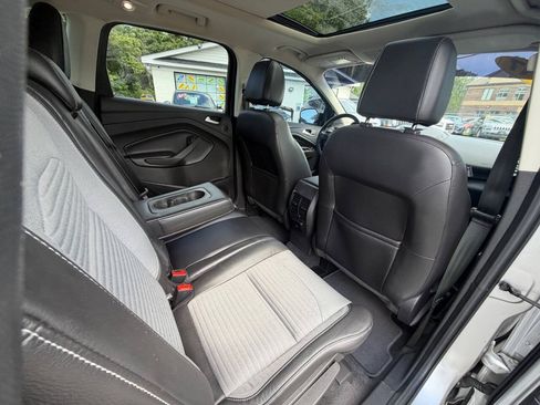 Used 2017 Ford Escape Titanium FWD image 17