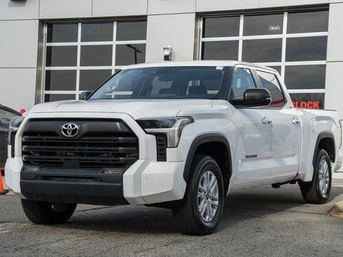 Used 2024 Toyota Tundra SR5 w/ SR5 Premium Package image 3