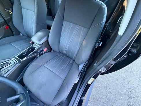 Used 2016 Ford Focus SE FWD image 10