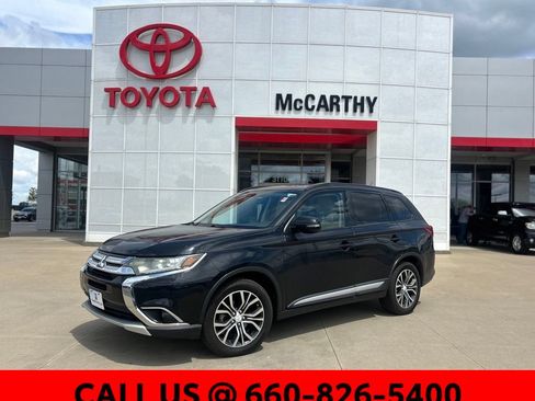 Used 2016 Mitsubishi Outlander SE AWD/4WD image 1