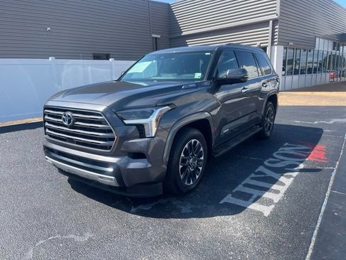 Used 2023 Toyota Sequoia Limited AWD/4WD image 1