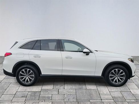 Certified 2024 Mercedes-Benz GLC 300 4MATIC image 8