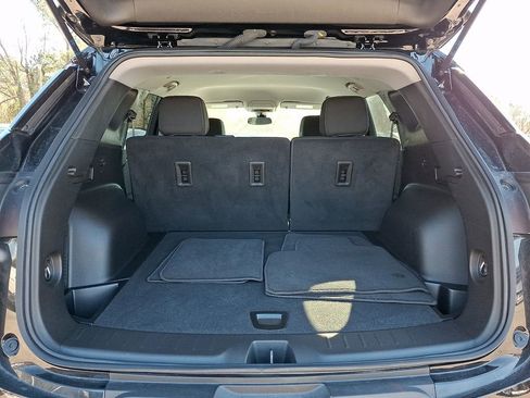 Certified 2025 Chevrolet Blazer LT FWD image 28