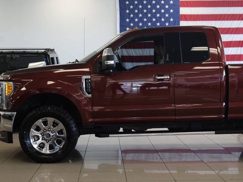 Used 2017 Ford F250 Lariat w/ Chrome Package AWD/4WD image 28