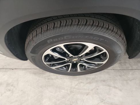 Used 2025 Chevrolet TrailBlazer LT w/ Convenience Package image 10