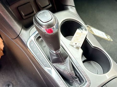 Used 2017 Chevrolet Cruze LT w/ Convenience Package image 17