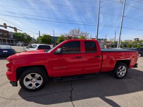 Used 2017 Chevrolet Silverado 1500 Custom w/ Custom Convenience Package RWD image 7