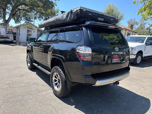 Used 2023 Toyota 4Runner TRD Off-Road Premium w/ Moonroof Package AWD/4WD image 11