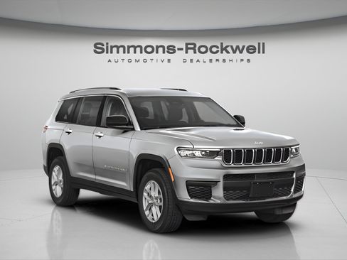 Used 2024 Jeep Grand Cherokee L Laredo w/ Luxury Tech Group I AWD/4WD image 8