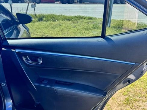 Used 2014 Toyota Corolla S image 13