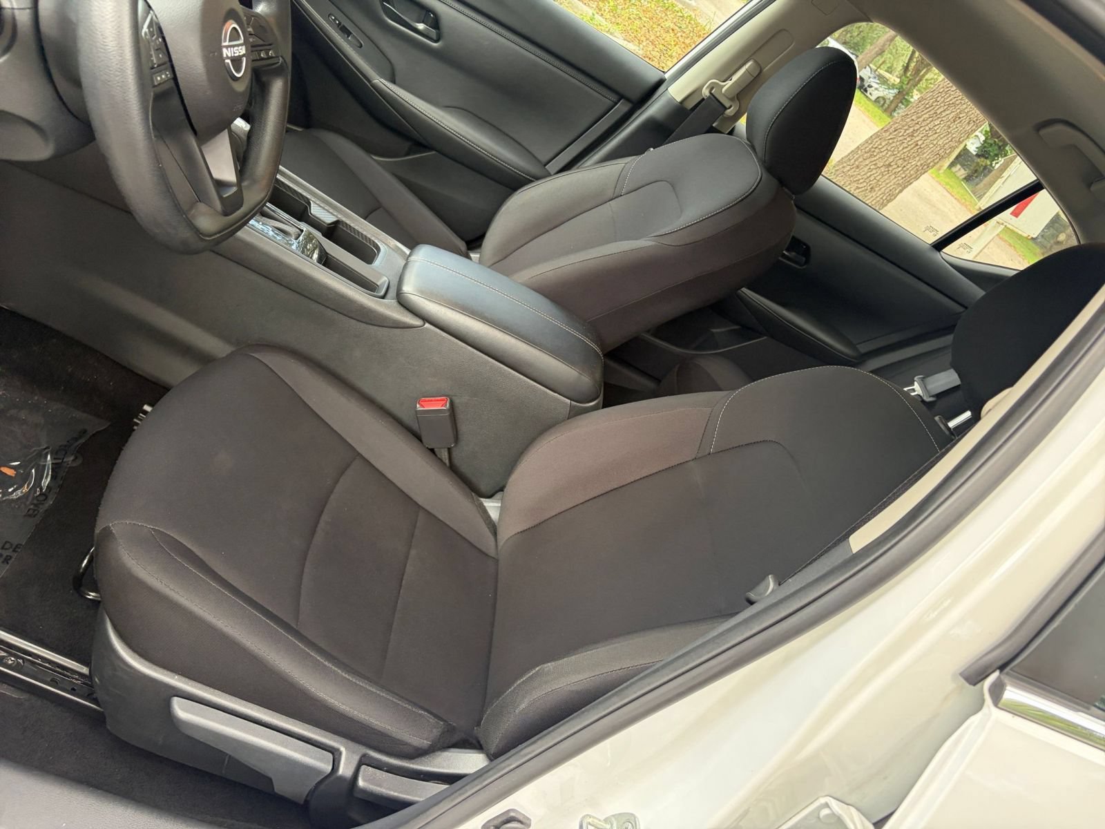 Used 2025 Nissan Sentra S FWD image 34