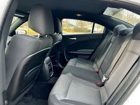 Used 2018 Dodge Charger R/T image 17