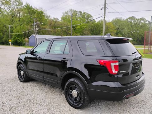Used 2017 Ford Explorer 4WD Police Interceptor image 4