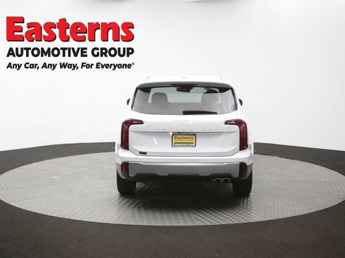 Used 2023 Kia Telluride S FWD image 39