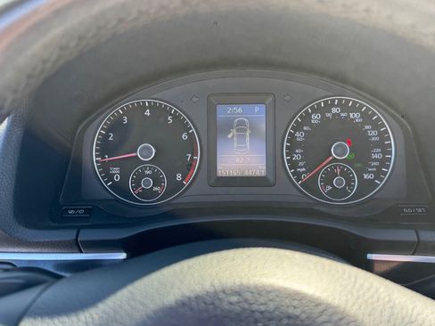Used 2014 Volkswagen Eos FWD image 22