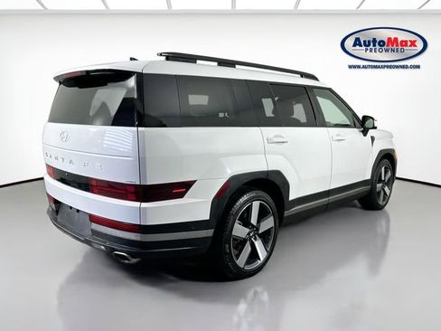 Used 2025 Hyundai Santa Fe Limited image 2