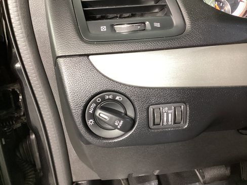 Used 2019 Dodge Grand Caravan GT image 23