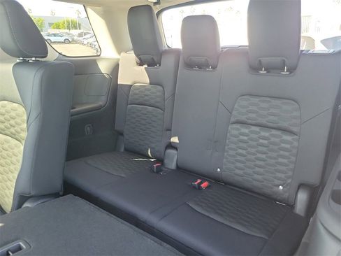 New 2025 Nissan Pathfinder SV image 14