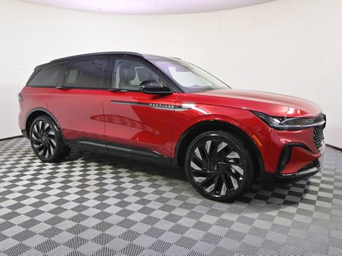 New 2026 Lincoln Nautilus Reserve w/ Jet Appearance Package image 8