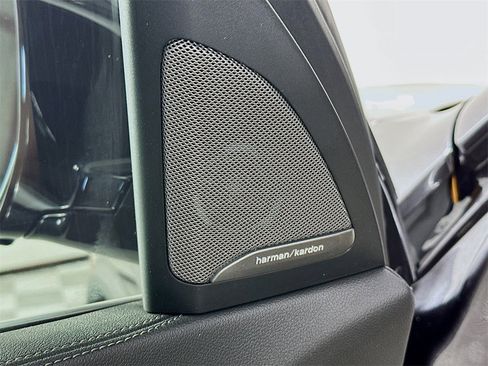 Used 2020 BMW X5 xDrive40i w/ Premium Package image 19