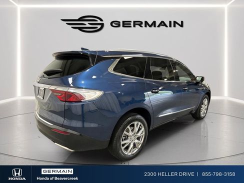 Used 2023 Buick Enclave Essence w/ Experience Buick Package FWD image 8