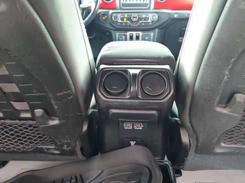 Used 2019 Jeep Wrangler Rubicon w/ Cold Weather Group image 22
