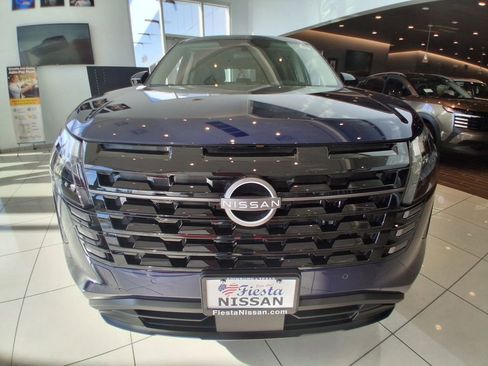 New 2026 Nissan Pathfinder SV image 2